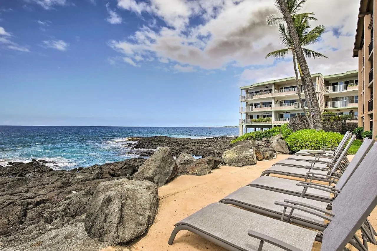 Kailua-Kona Condo With 2 Private Lanais!